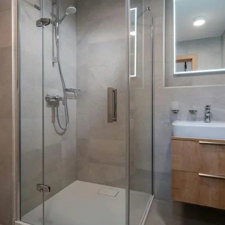 Evergreen F2 Apartment *