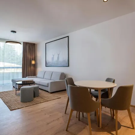 Evergreen F2 Apartment Tale